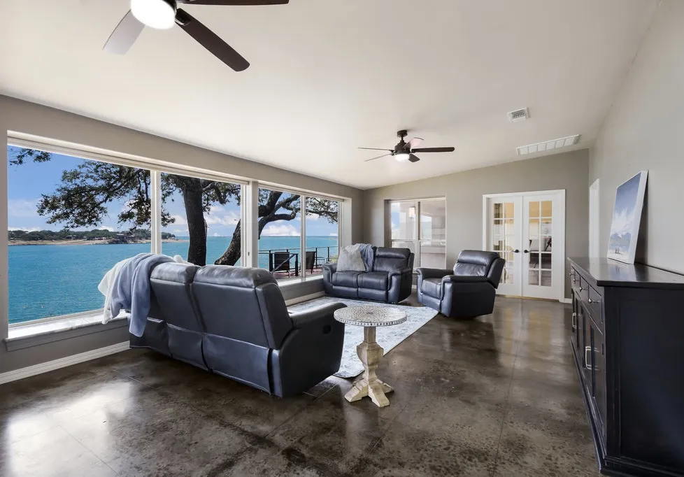 517 WATERWAY LANE Burnet, TX 78611