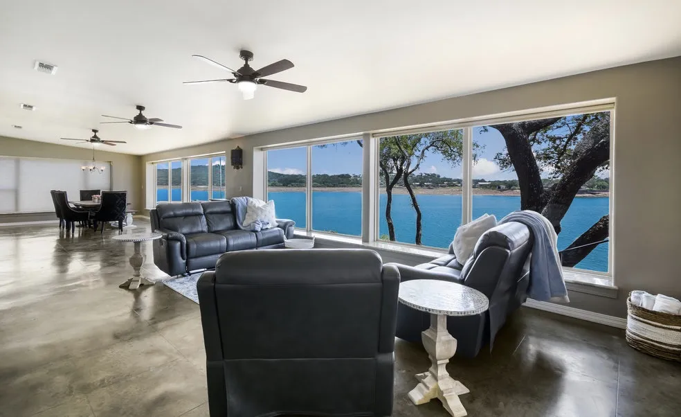 517 WATERWAY LANE Burnet, TX 78611