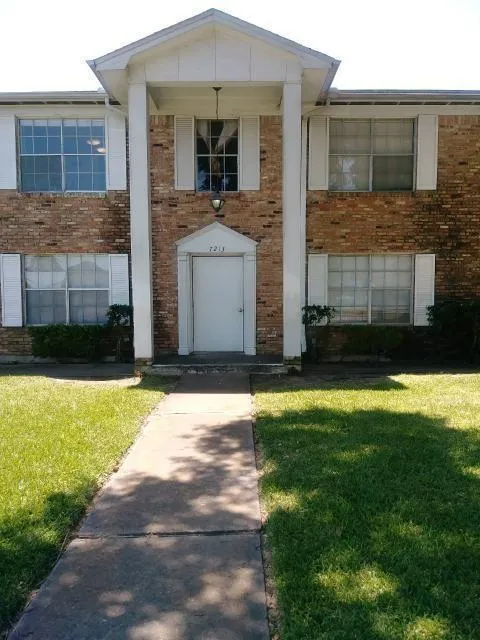 7213 Beechnut Street Houston, TX 77074