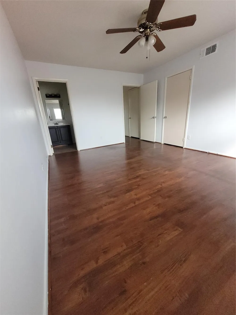 7213 Beechnut Street Houston, TX 77074
