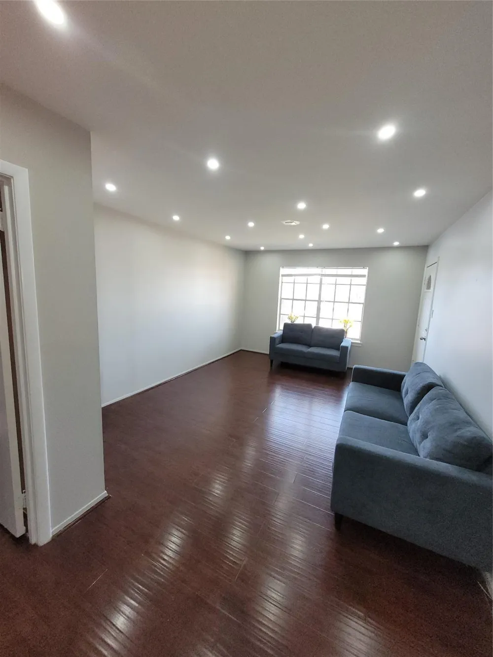 7213 Beechnut Street Houston, TX 77074