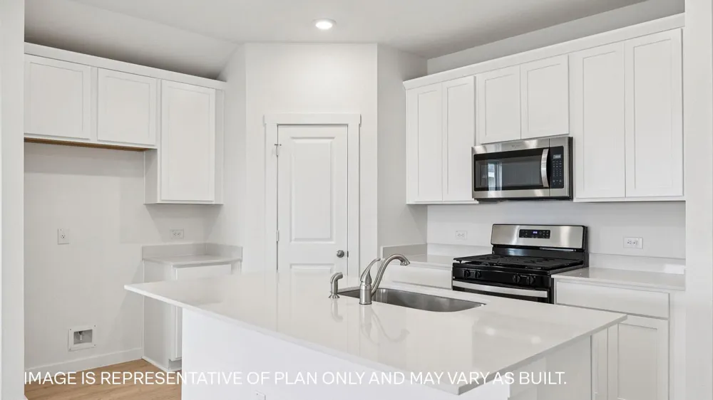 7004 Frog Pond Bend Del Valle, TX 78617