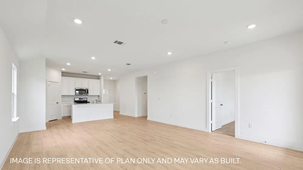7004 Frog Pond Bend Del Valle, TX 78617