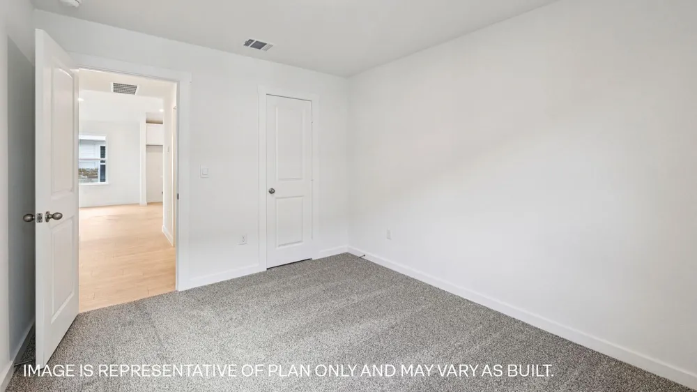 7004 Frog Pond Bend Del Valle, TX 78617