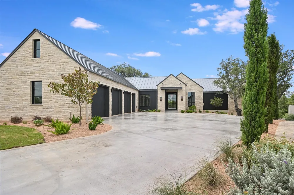 138 Coralberry Horseshoe Bay, TX 78657
