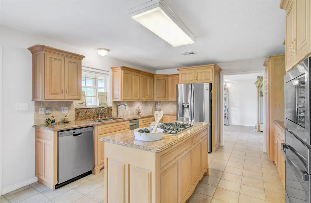 6483 Jade Avenue Port Arthur, TX 77640