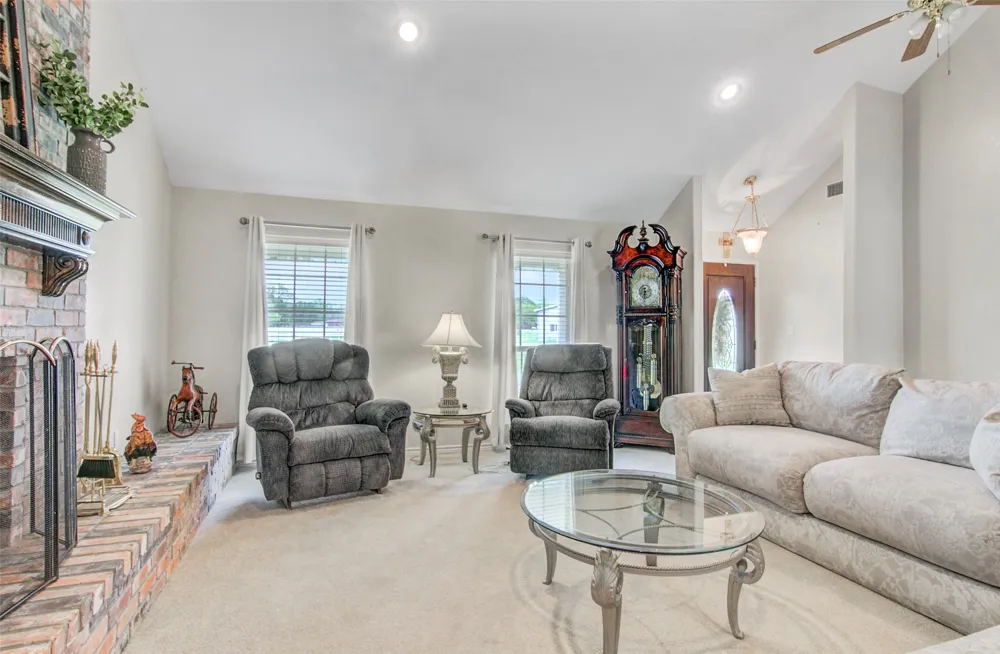 6483 Jade Avenue Port Arthur, TX 77640
