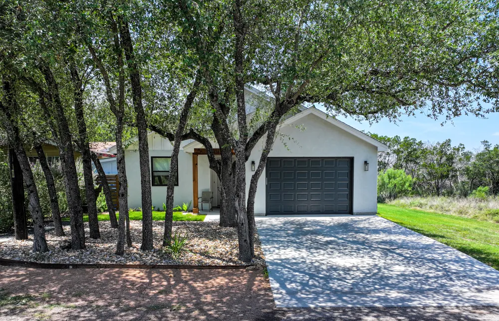 638 Oak Lane Cottonwood Shores, TX 78657