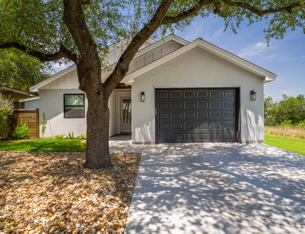 638 Oak Lane Cottonwood Shores, TX 78657
