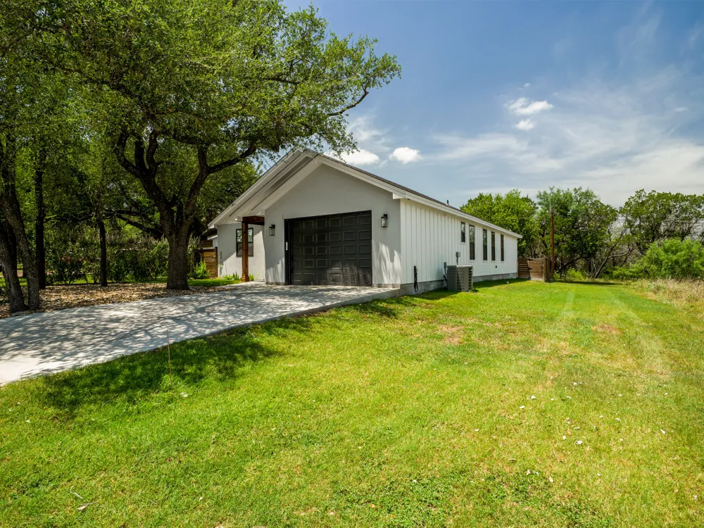 638 Oak Lane Cottonwood Shores, TX 78657