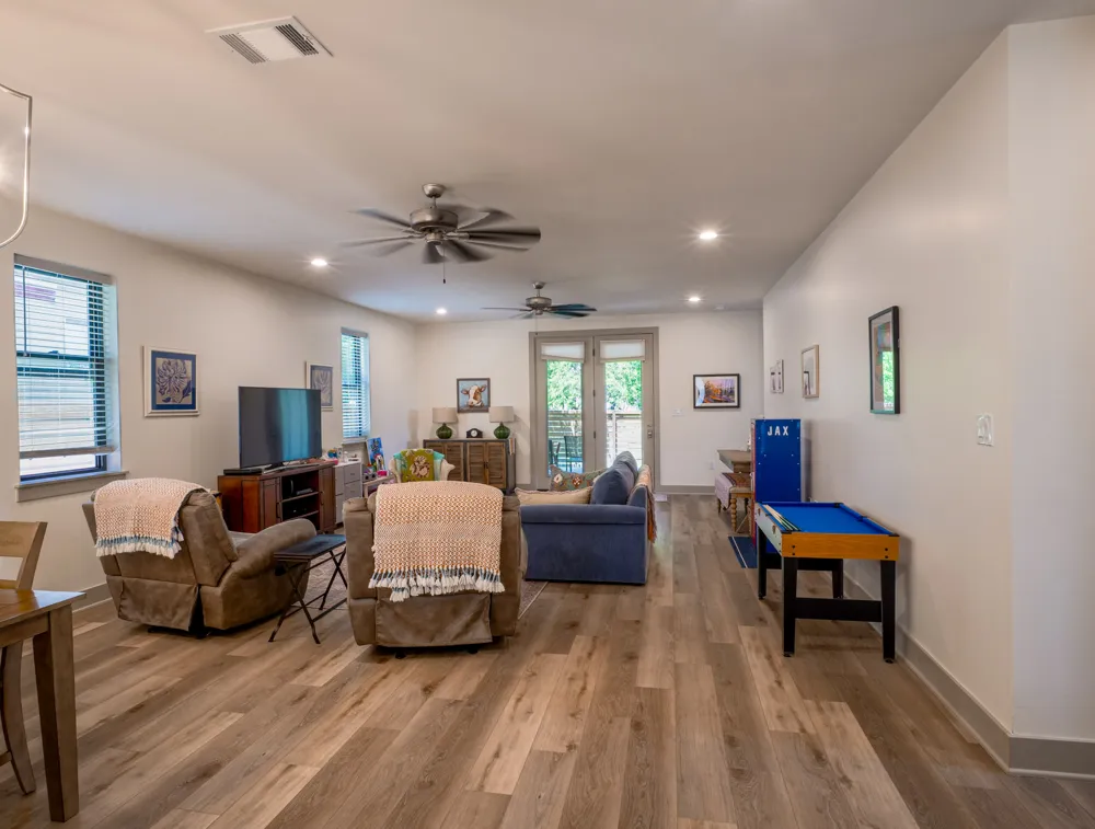 638 Oak Lane Cottonwood Shores, TX 78657