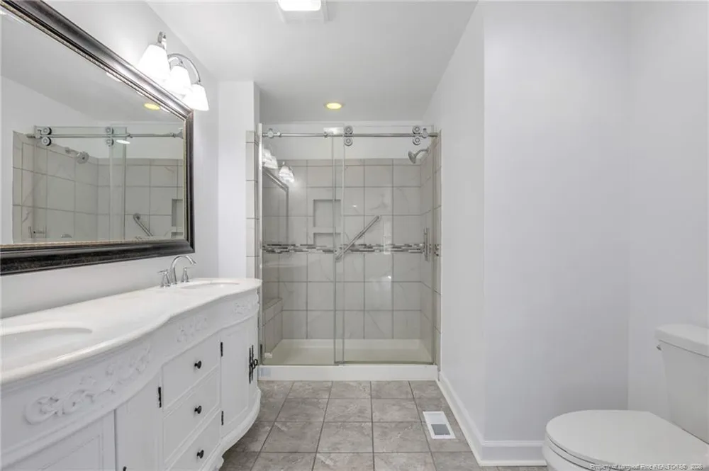 221 Old Baker Road Maxton, NC 28364