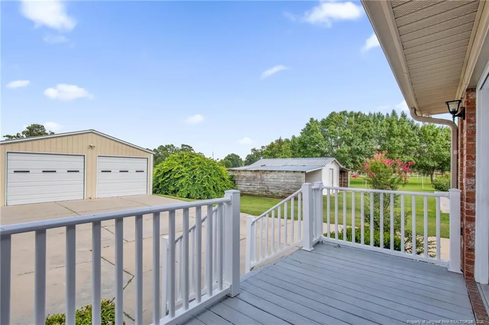 221 Old Baker Road Maxton, NC 28364
