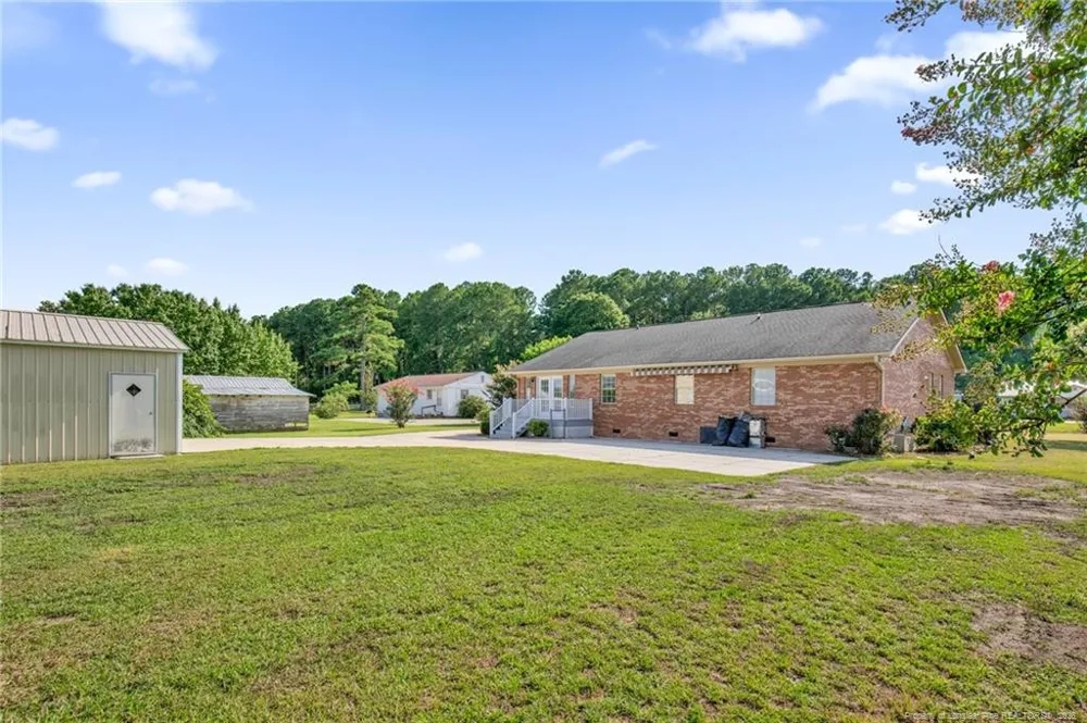 221 Old Baker Road Maxton, NC 28364