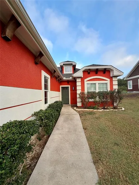 398 Mesa Drive #D