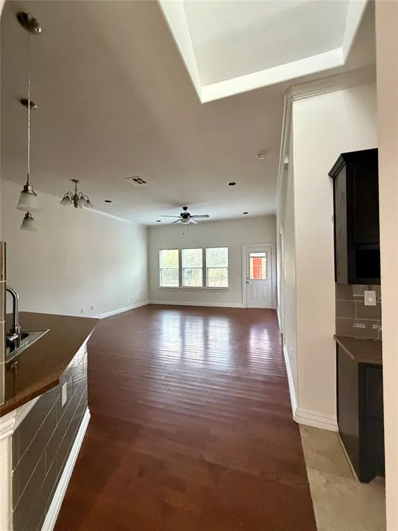 398 Mesa Drive #D Del Valle, TX 78617