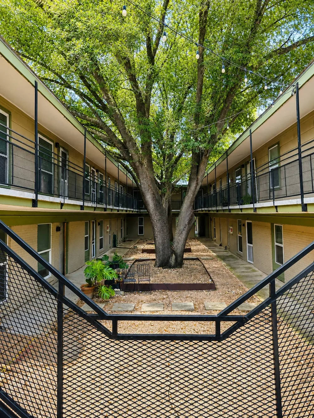 2021 Bluebonnet Lane #106 Austin, TX 78704