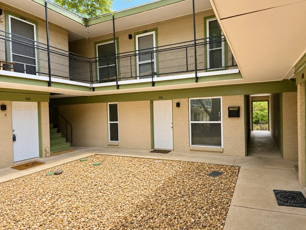 2021 Bluebonnet Lane #106 Austin, TX 78704