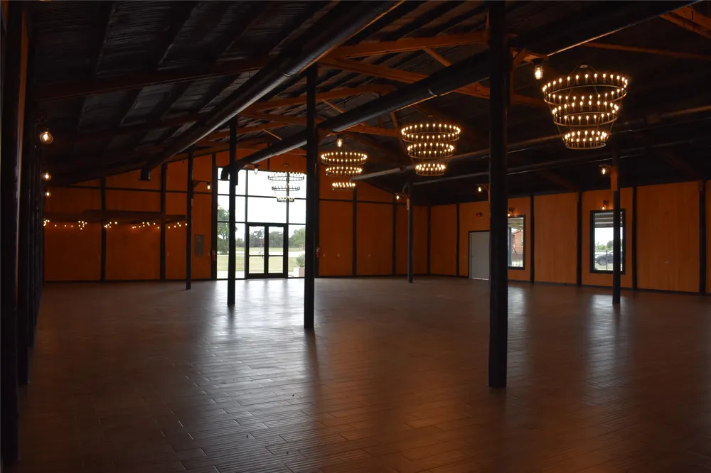 5351 State Hwy 71 Bay City, TX 77458