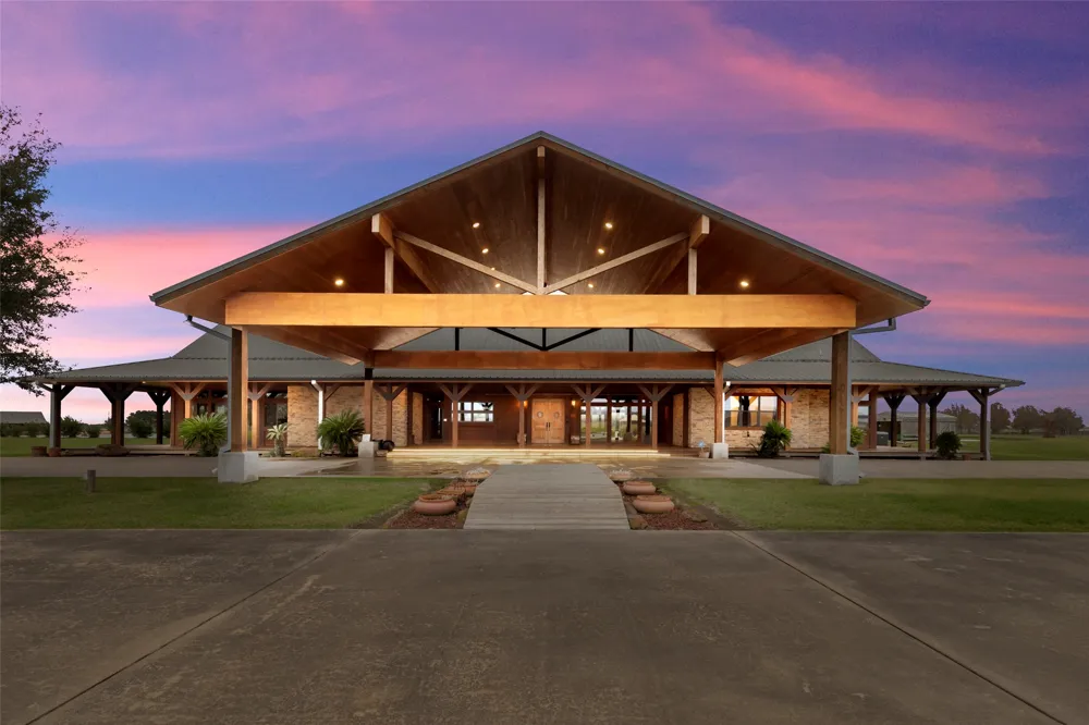 5351 State Hwy 71 Bay City, TX 77458