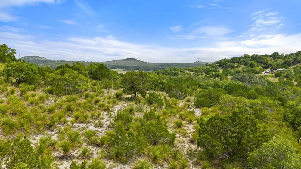 2126 Hidden Valley Ranch Road Johnson City, TX 78636