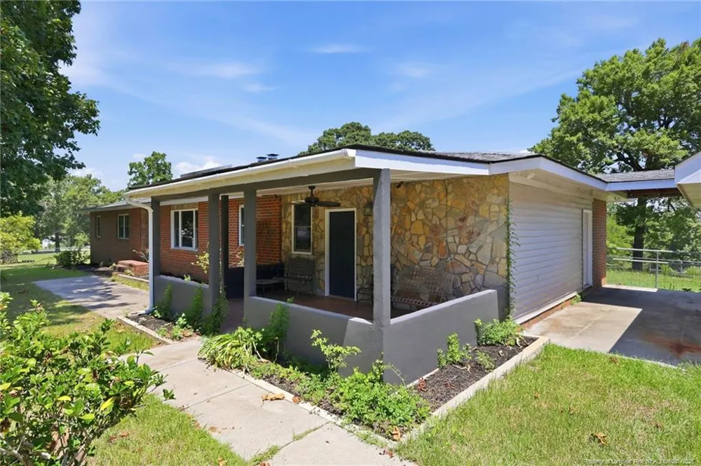 327 NC 24 Cameron, NC 28326