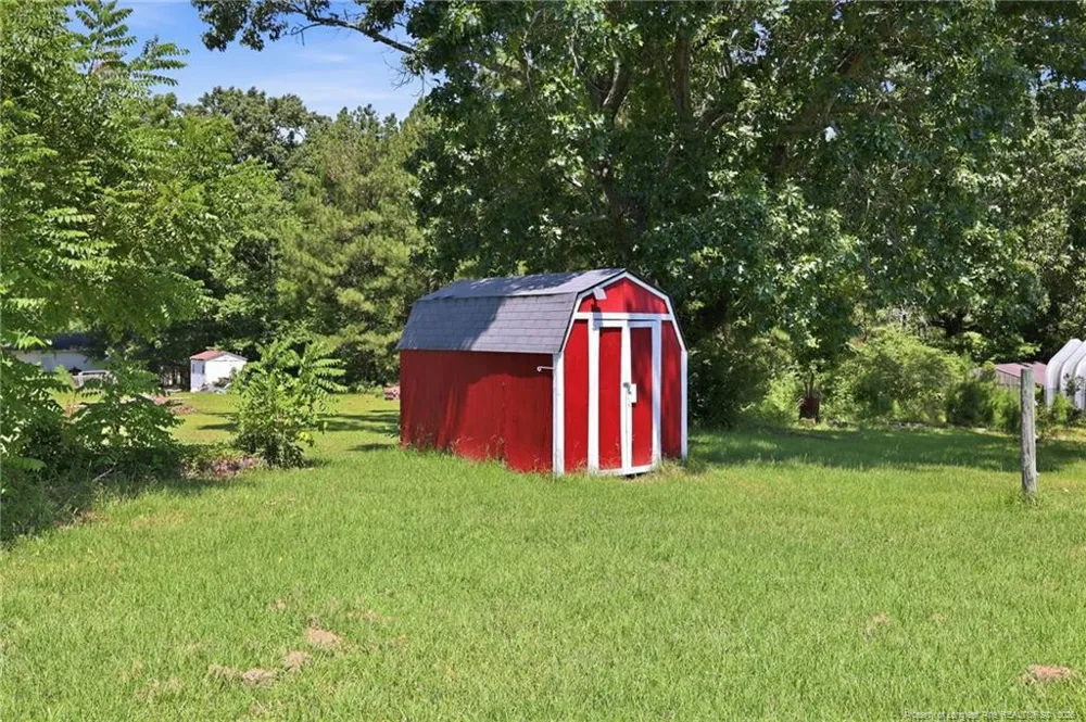 327 NC 24 Cameron, NC 28326