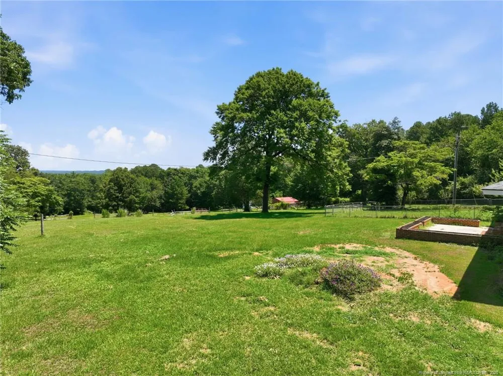 327 NC 24 Cameron, NC 28326