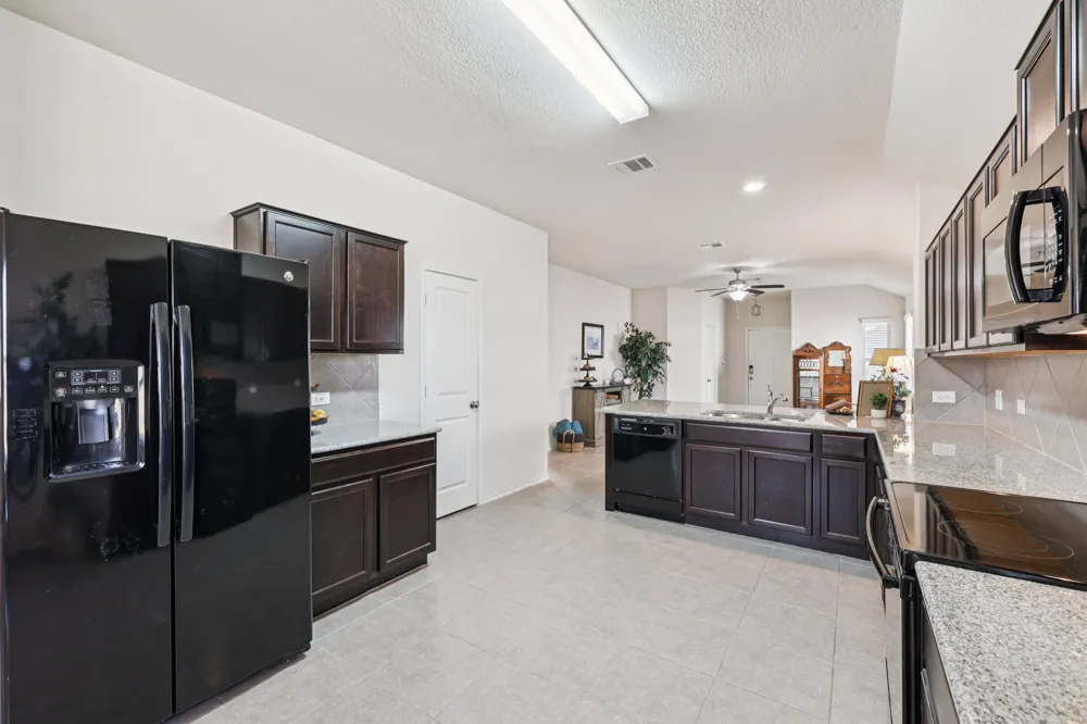 524 Shimek Street #15A Jarrell, TX 76537