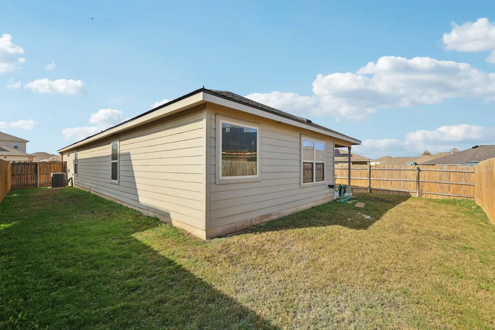 524 Shimek Street #15A Jarrell, TX 76537
