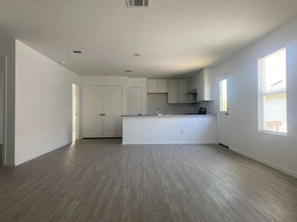 7102 Satellite Way San Antonio, TX 78252