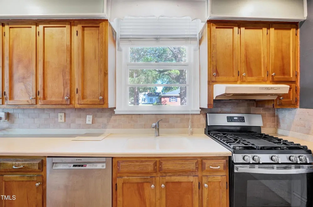 300 E 2nd Street Kenly, NC 27542