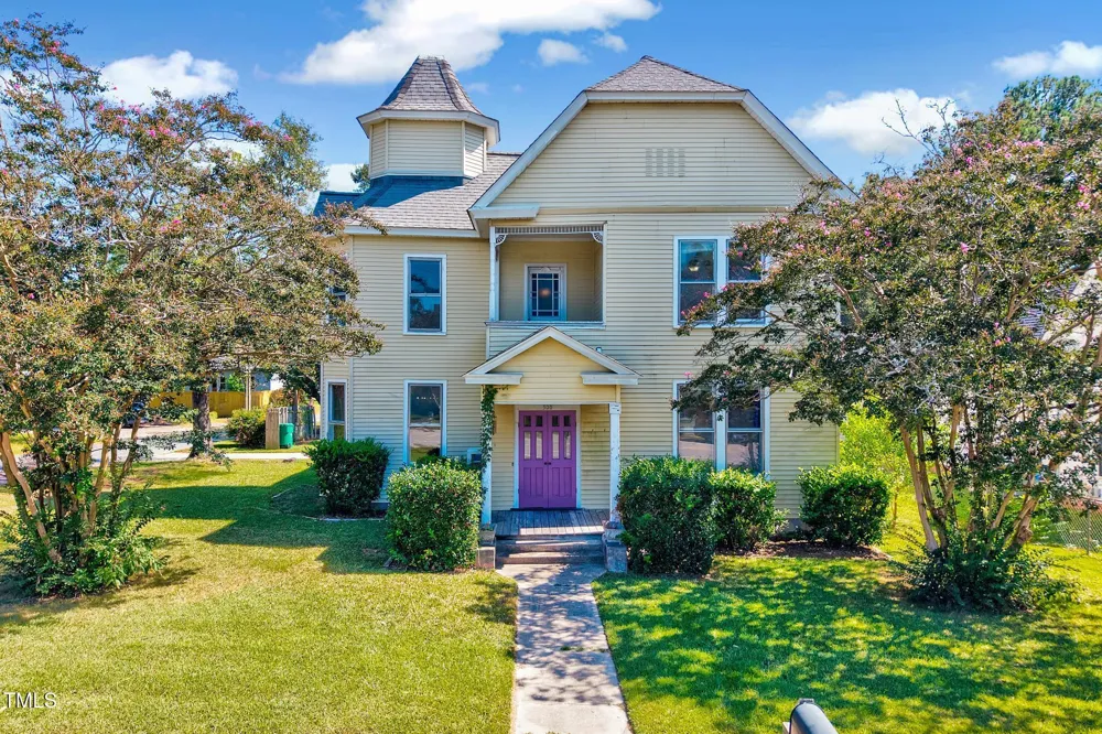 300 E 2nd Street Kenly, NC 27542