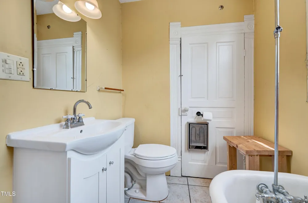 300 E 2nd Street Kenly, NC 27542