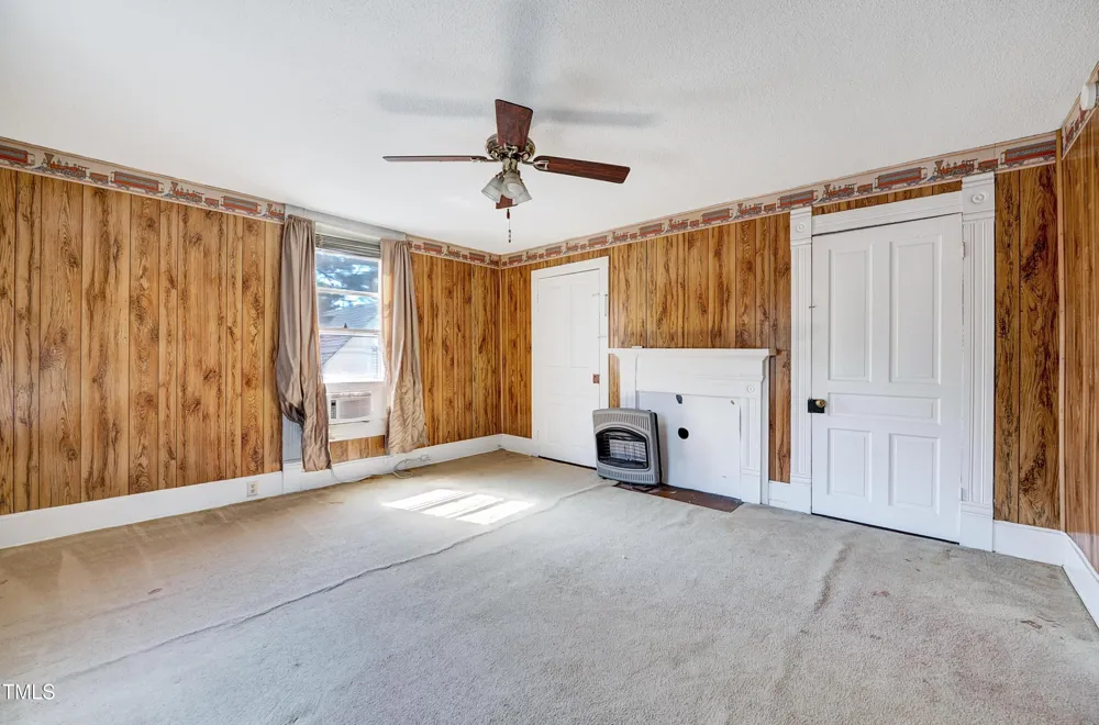 300 E 2nd Street Kenly, NC 27542
