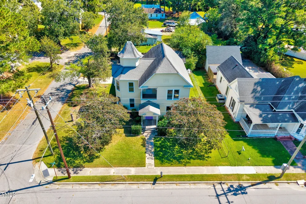 300 E 2nd Street Kenly, NC 27542