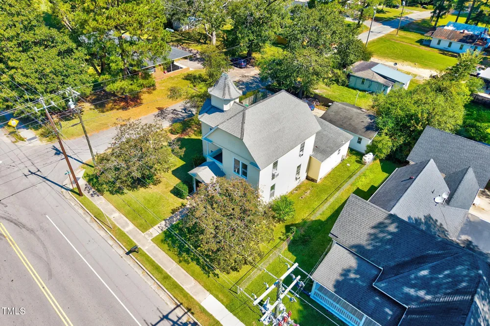 300 E 2nd Street Kenly, NC 27542