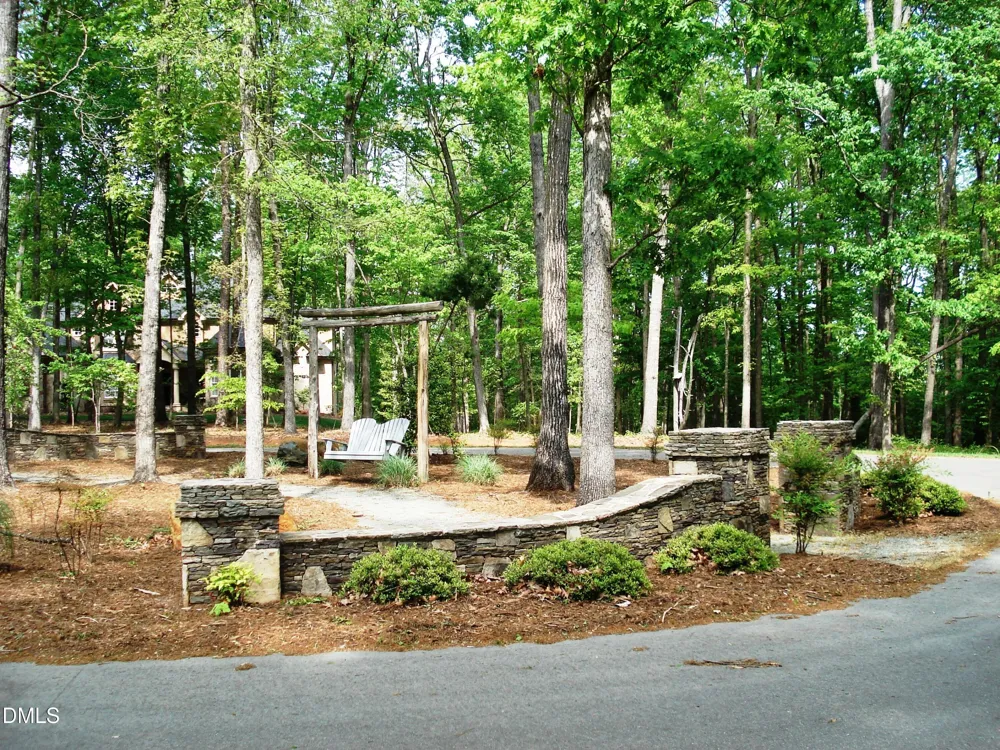 748 Valley Lane Pittsboro, NC 27312