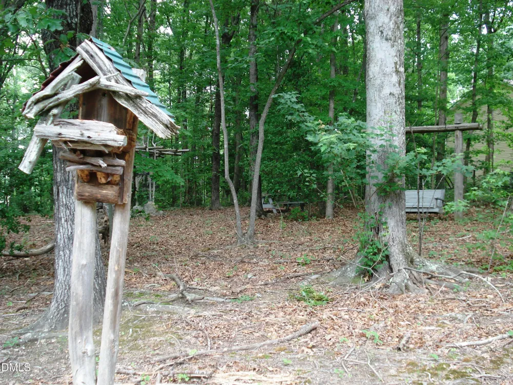 748 Valley Lane Pittsboro, NC 27312