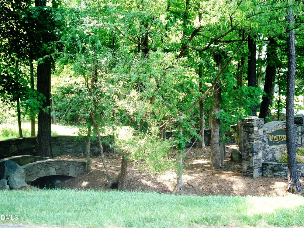 748 Valley Lane Pittsboro, NC 27312