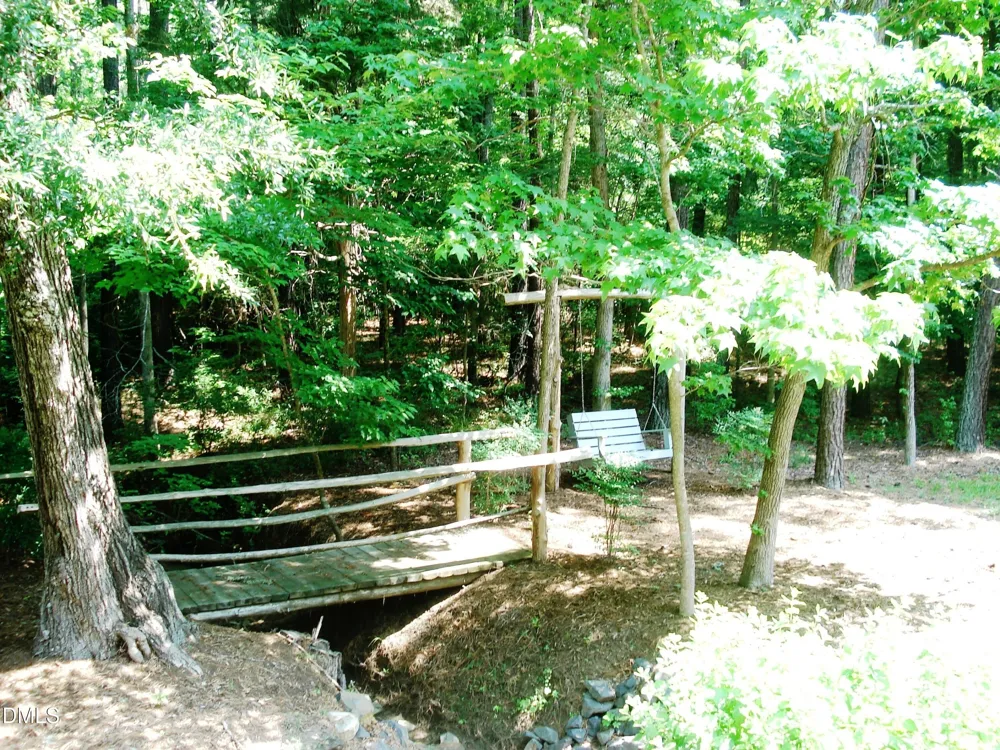 748 Valley Lane Pittsboro, NC 27312