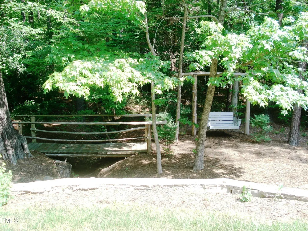 748 Valley Lane Pittsboro, NC 27312
