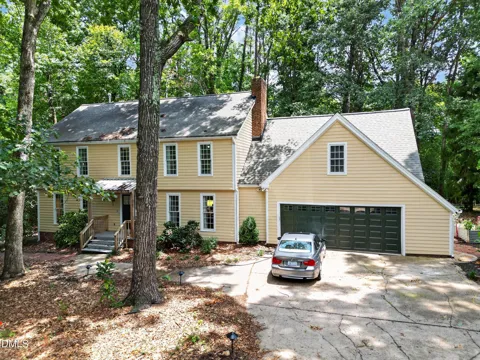 8824 Woodyhill Road
