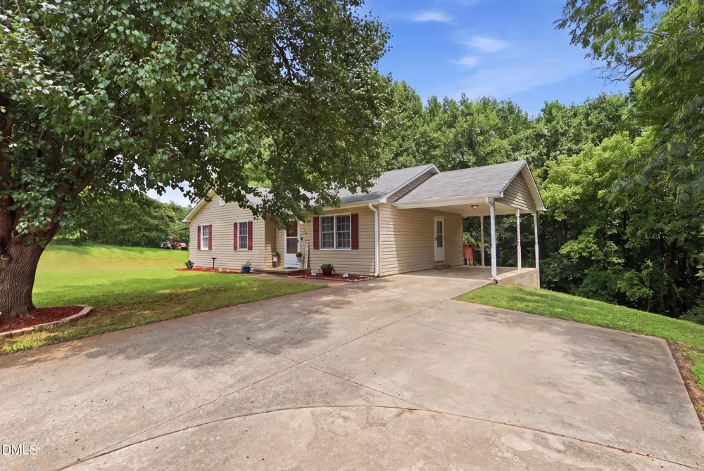 106 Arlington Avenue Jonesville, NC 28642