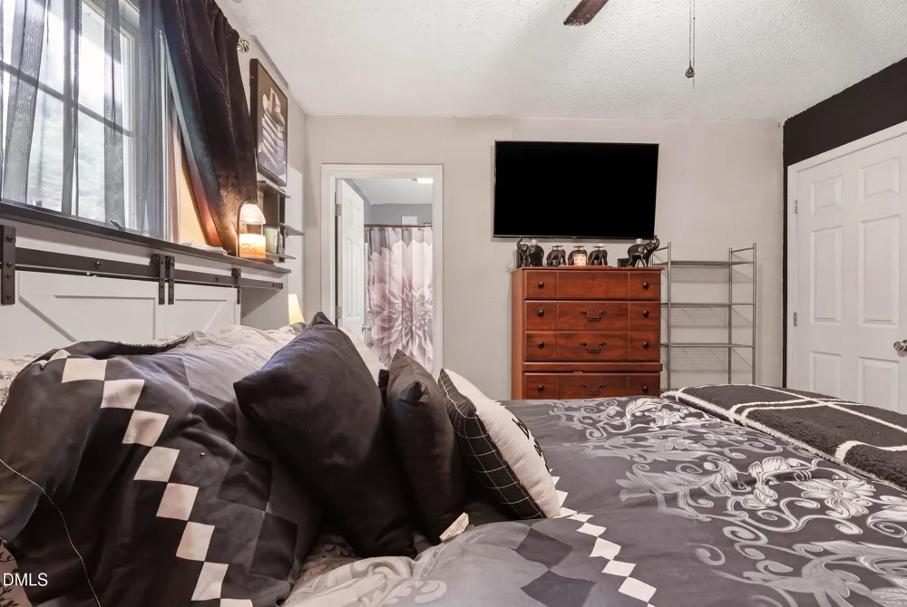 106 Arlington Avenue Jonesville, NC 28642