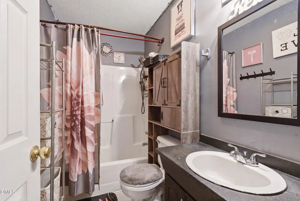 106 Arlington Avenue Jonesville, NC 28642