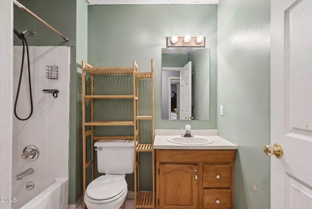 106 Arlington Avenue Jonesville, NC 28642