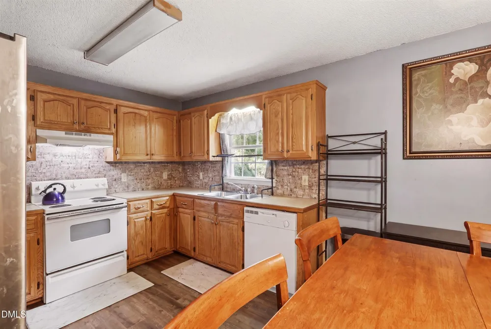 106 Arlington Avenue Jonesville, NC 28642