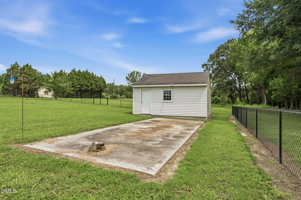 1978 W Castalia Road Nashville, NC 27856