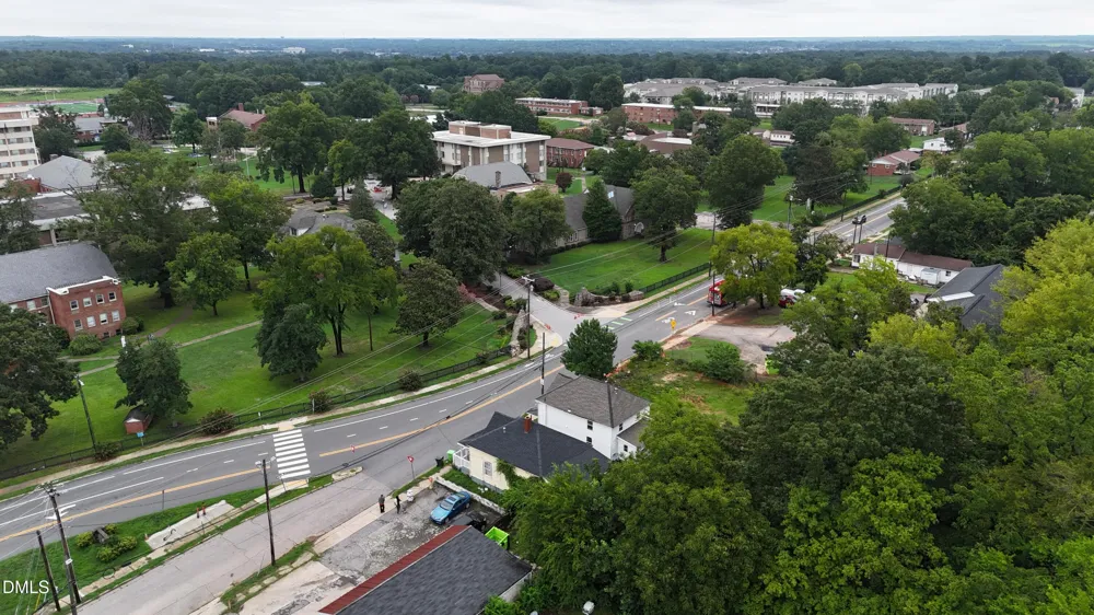 1412 Oakwood Avenue Raleigh, NC 27610